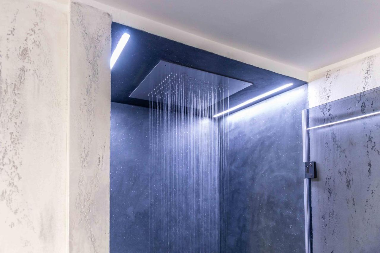 Quadrilatero Della Moda- Luxury Loft In The Heart Of The Fashion District Milan Luaran gambar